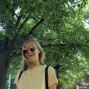 Meet your Posher, Samantha